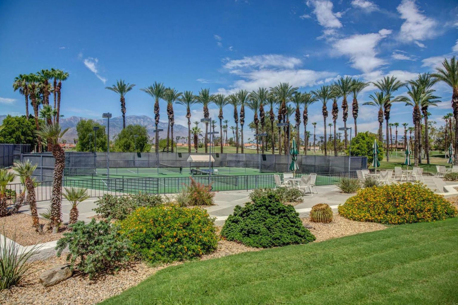 Idyll In The Desert - Immaculate Palm Desert Getaway ภายนอก รูปภาพ